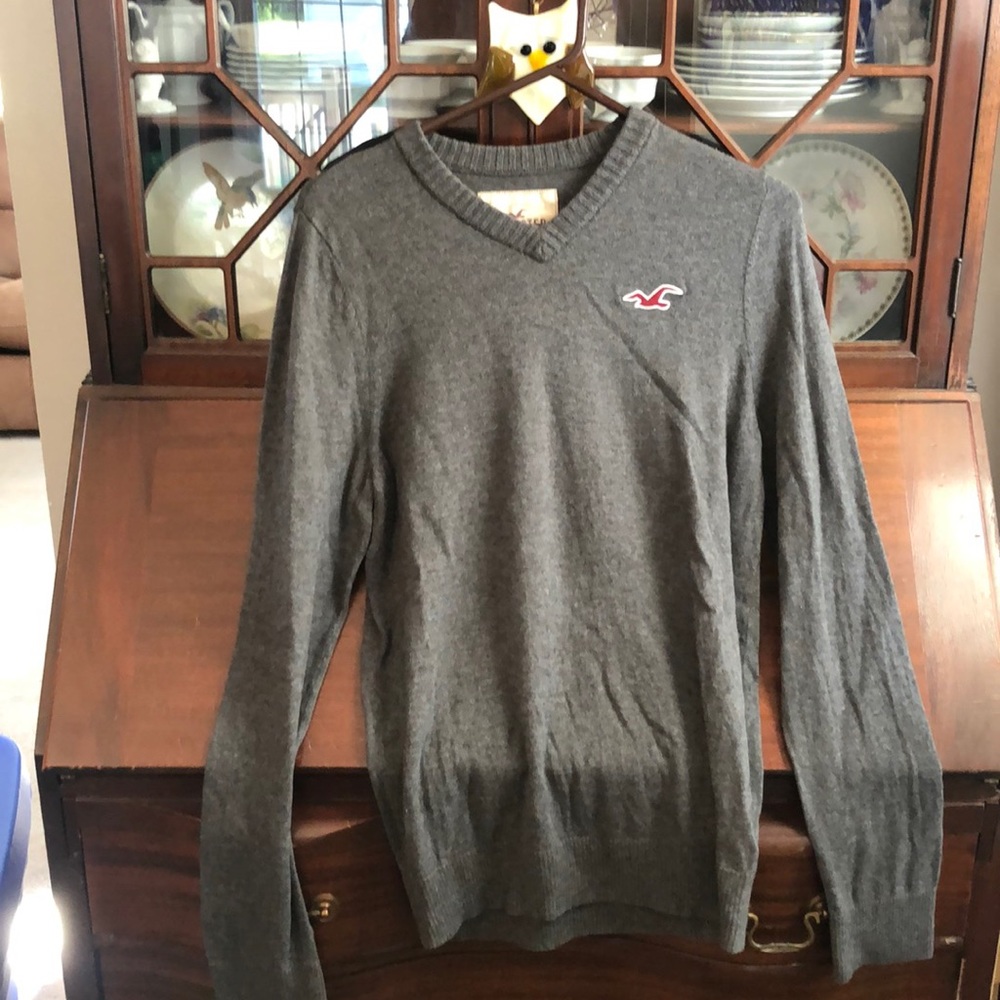 Hollister boy’s sweater